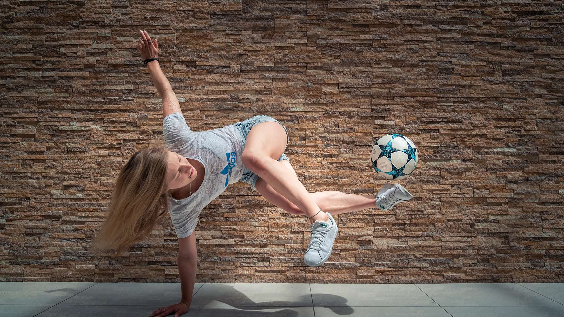 哈兰德面对 哈兰德面对